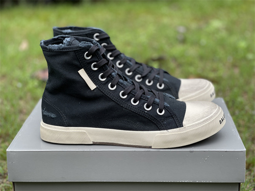 Pure original version_ tannin in Paris_ Gao Gang_ black and white color matching_ full code shipment 35--45-26dbd9f6